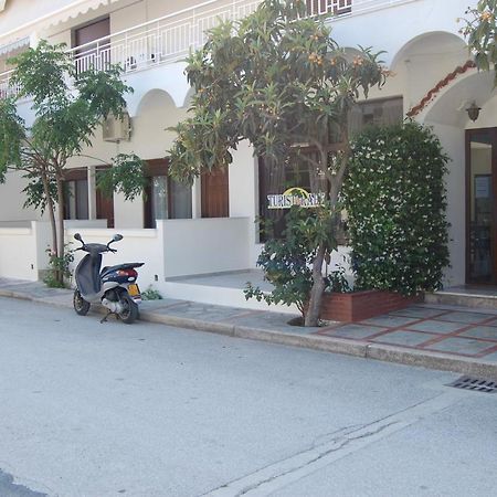 Giorgos Apartments Square Nea Vrasna Bagian luar foto