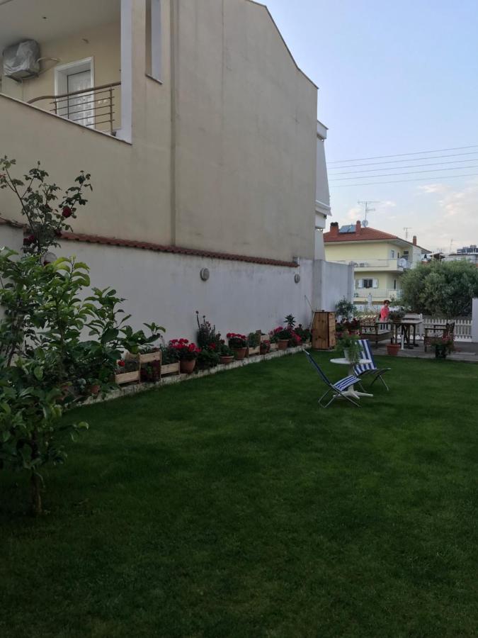 Giorgos Apartments Square Nea Vrasna Bagian luar foto