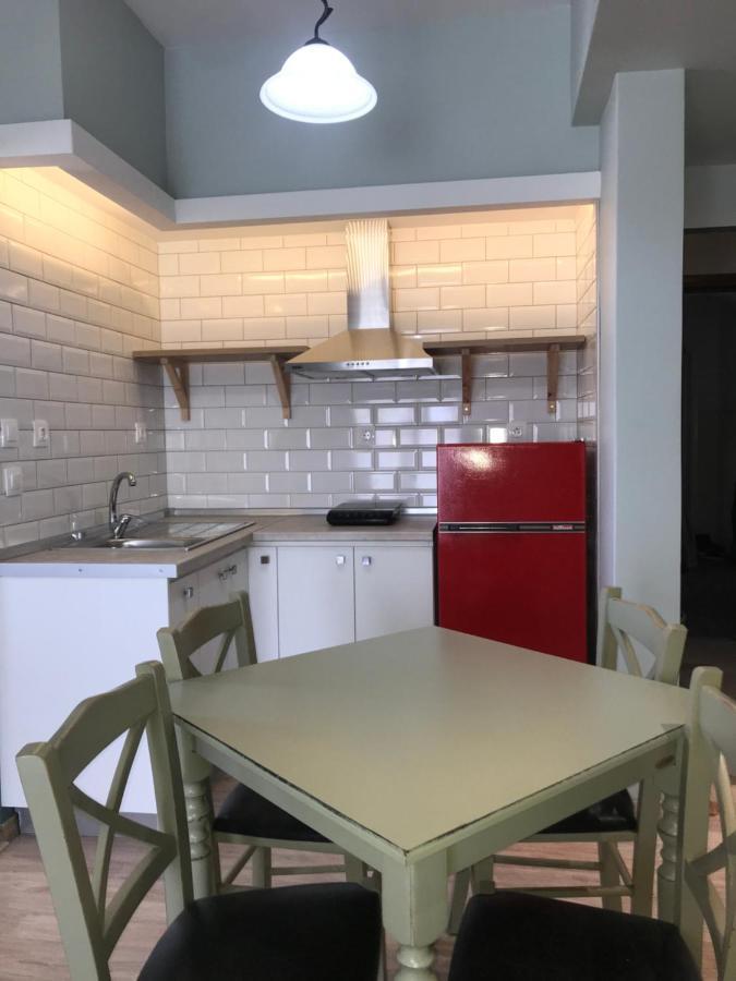 Giorgos Apartments Square Nea Vrasna Bagian luar foto