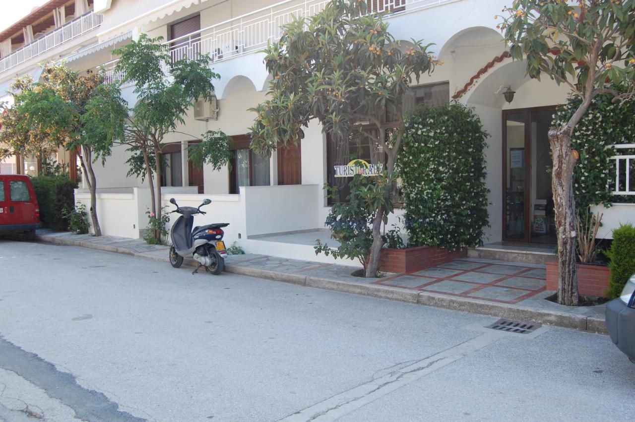 Giorgos Apartments Square Nea Vrasna Bagian luar foto