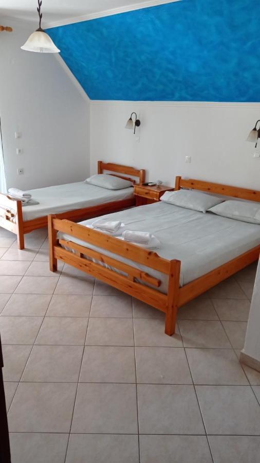 Giorgos Apartments Square Nea Vrasna Bagian luar foto